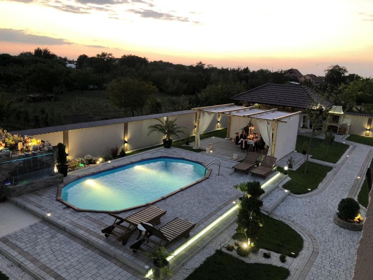 Kovac Residence Зренянин Екстериор снимка